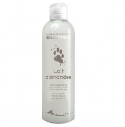 Diamex Shampooing Lait d'Amandes 250 ml. Shampooing pour chien. A l'huile d'amandes. Apporte souplesse et brillance.